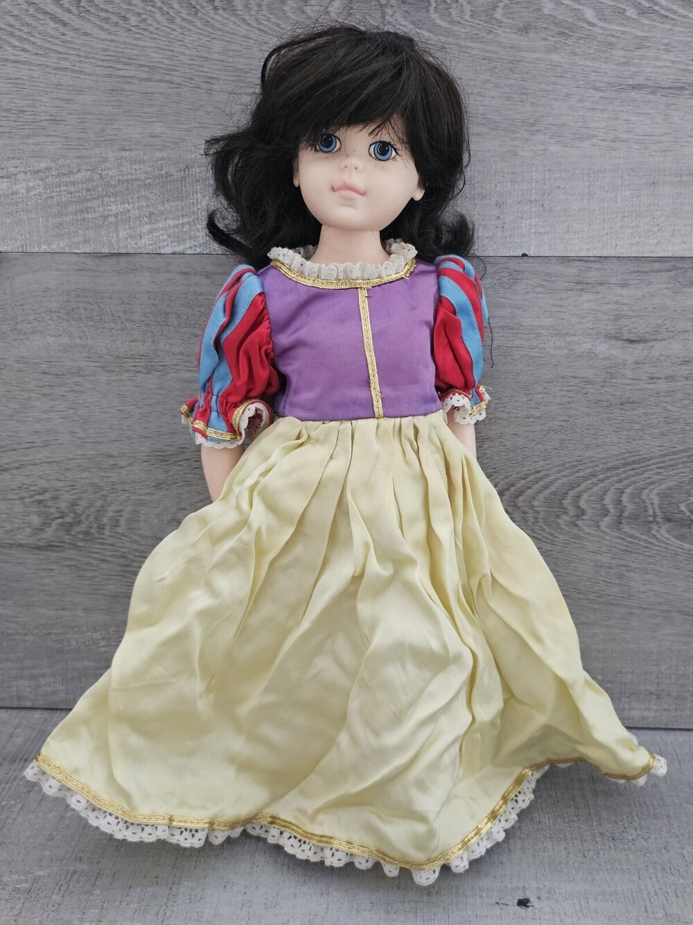 1988 Vintage Robin Woods Snow White Doll 14” Disney